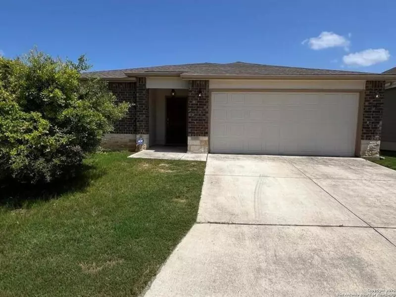 170 Hidden Knoll, Selma, TX 78154