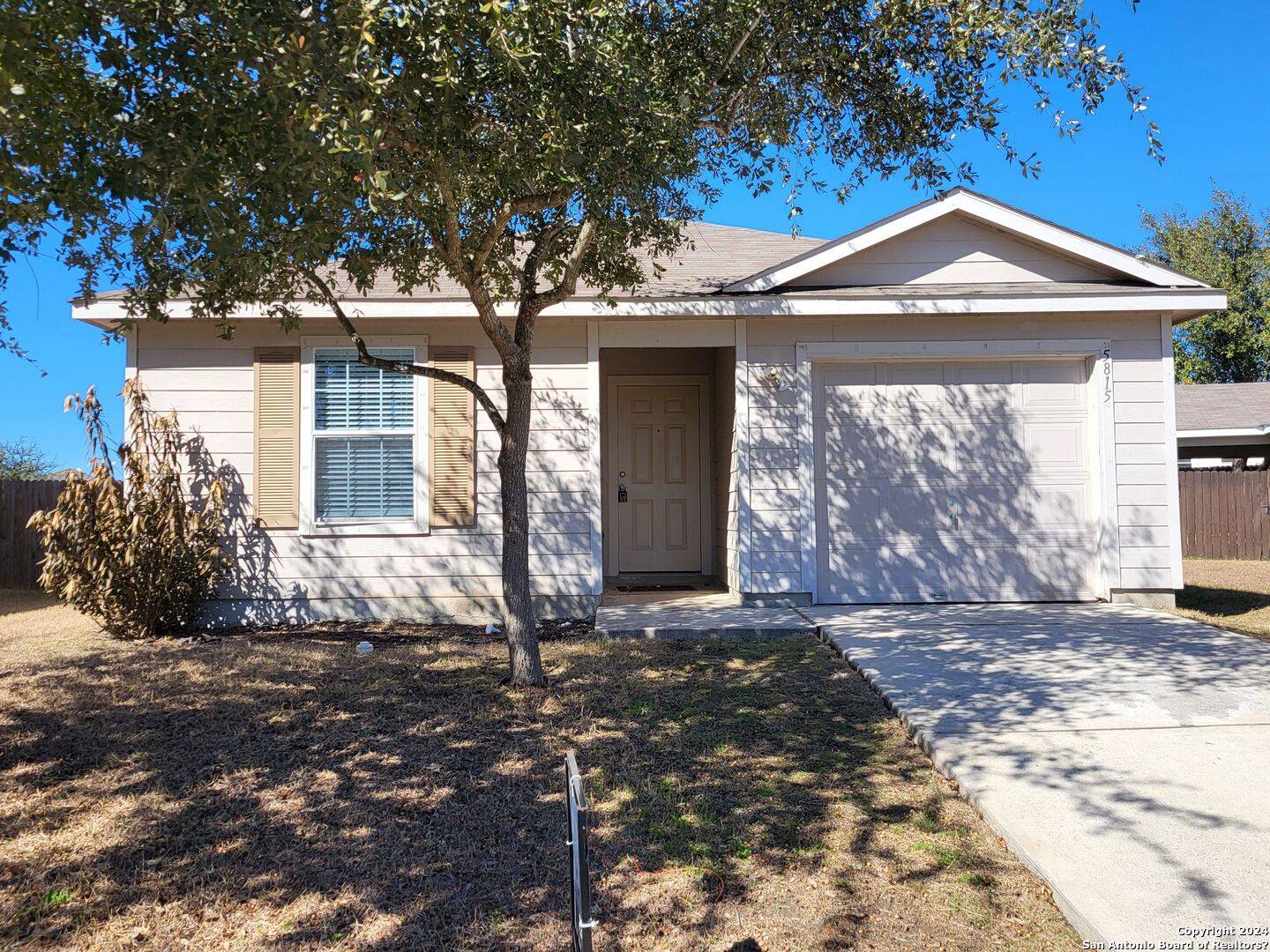5815 Circle Canyon, San Antonio, TX 78252