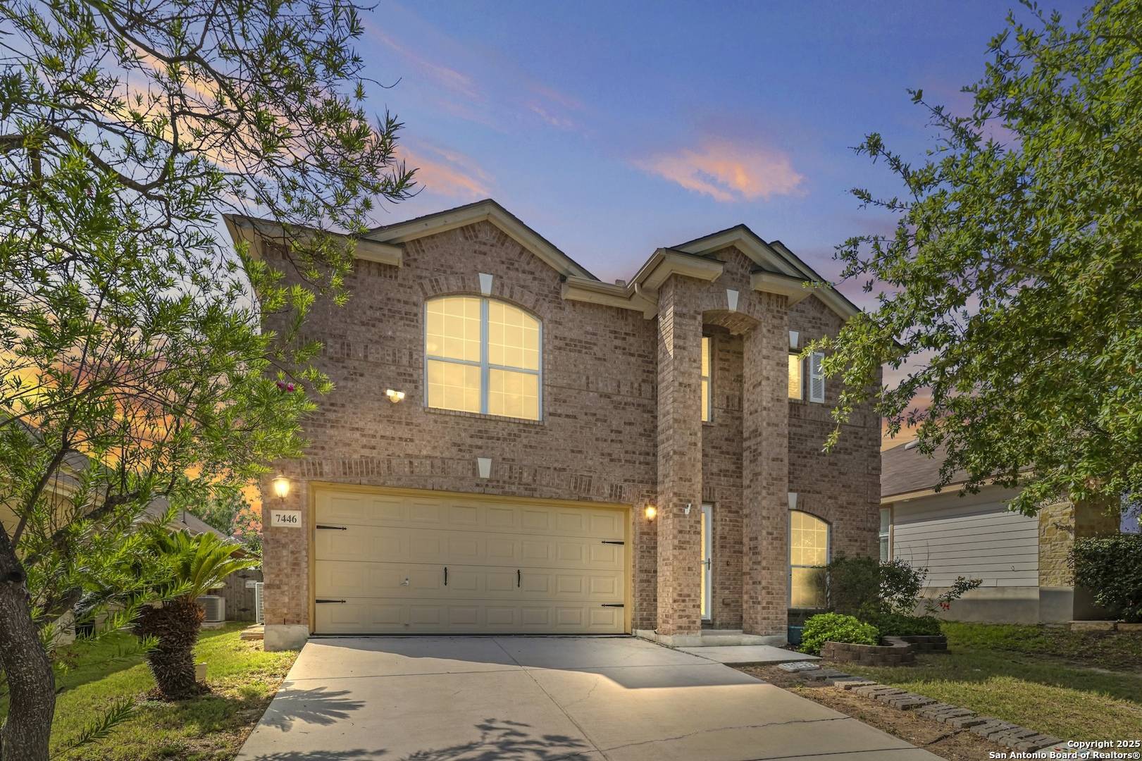 San Antonio, TX 78266,7446 Elegante Way