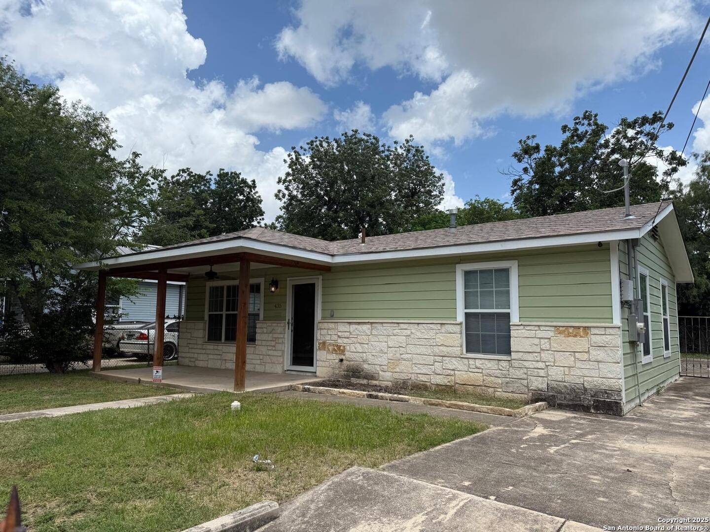 435 Baylor, San Antonio, TX 78204
