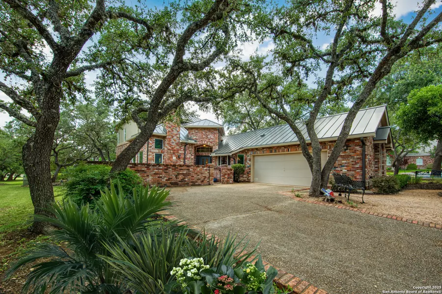 4 Horns Cross, San Antonio, TX 78257