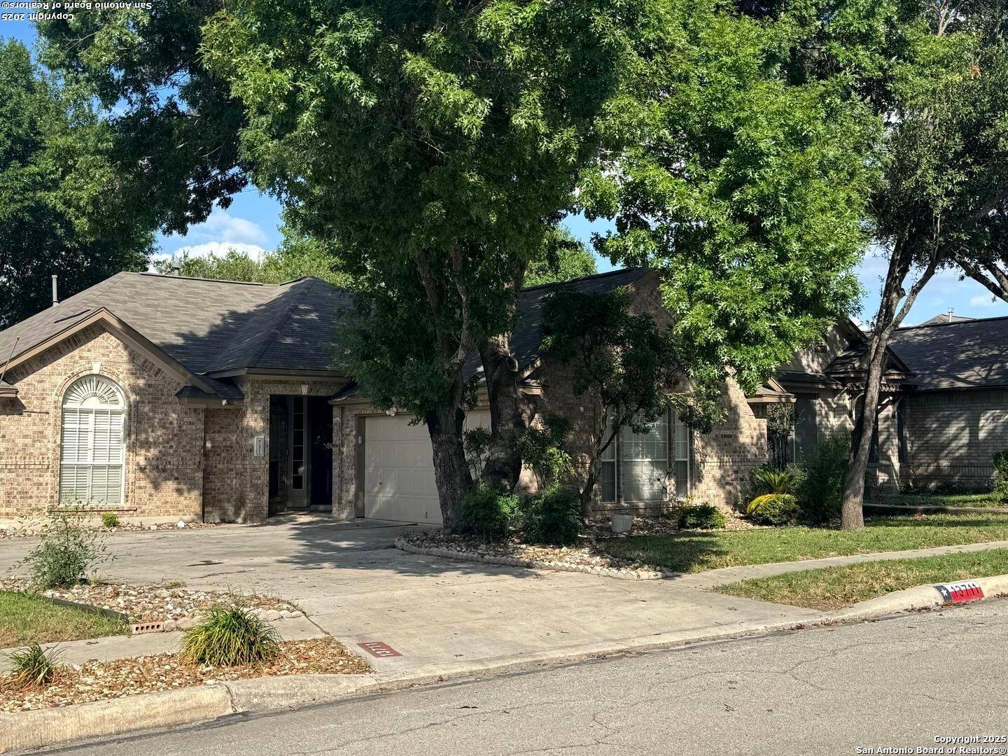 13711 Auburn Oaks, San Antonio, TX 78247