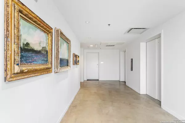 San Antonio, TX 78210-1734,1115 Alamo UNIT 2403
