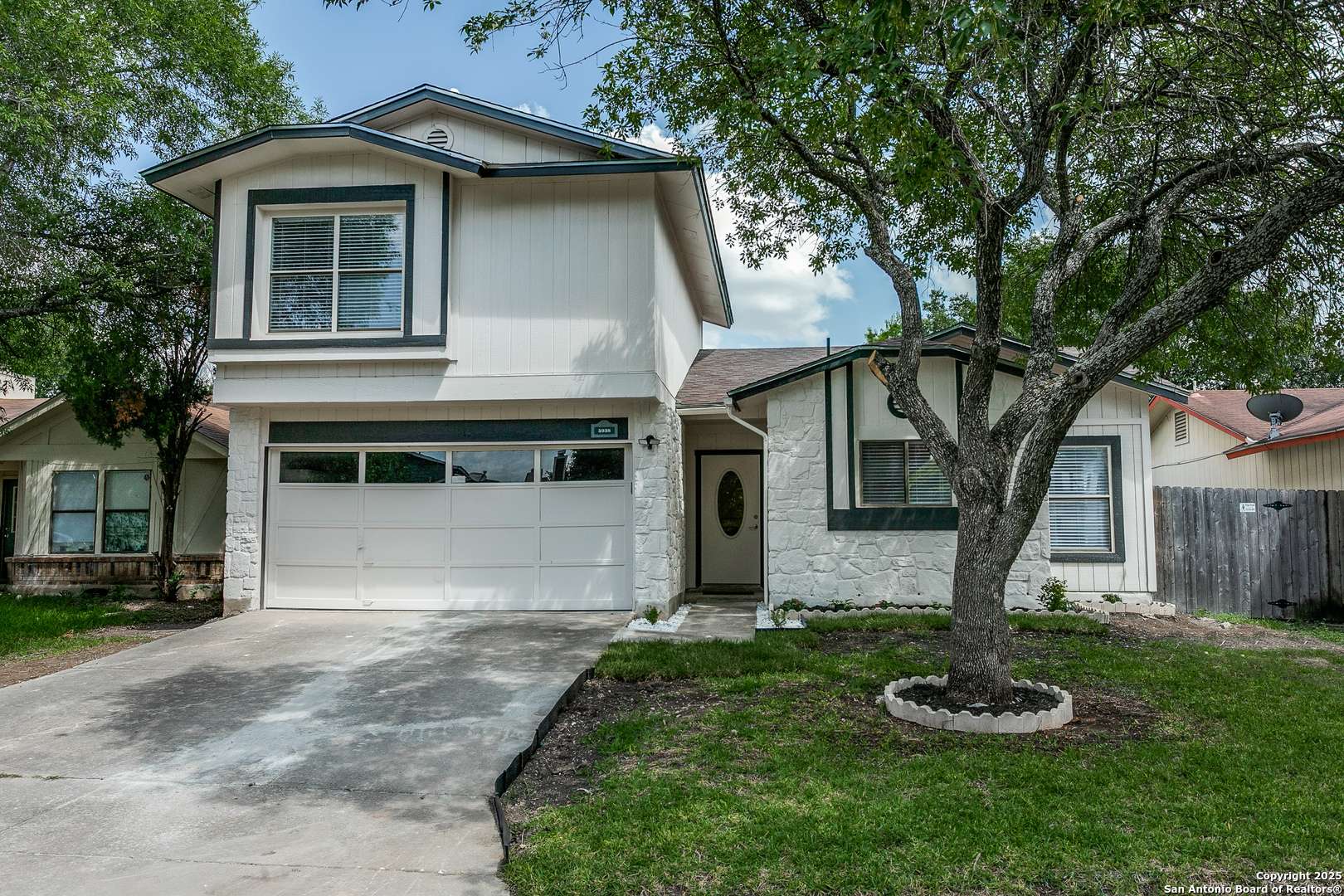 San Antonio, TX 78233,5938 LARKMEADOW DR
