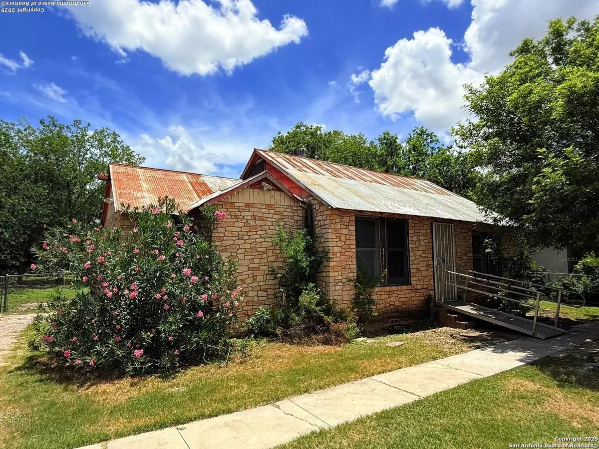 Kirby, TX 78219,4722 Gibbs Sprawl