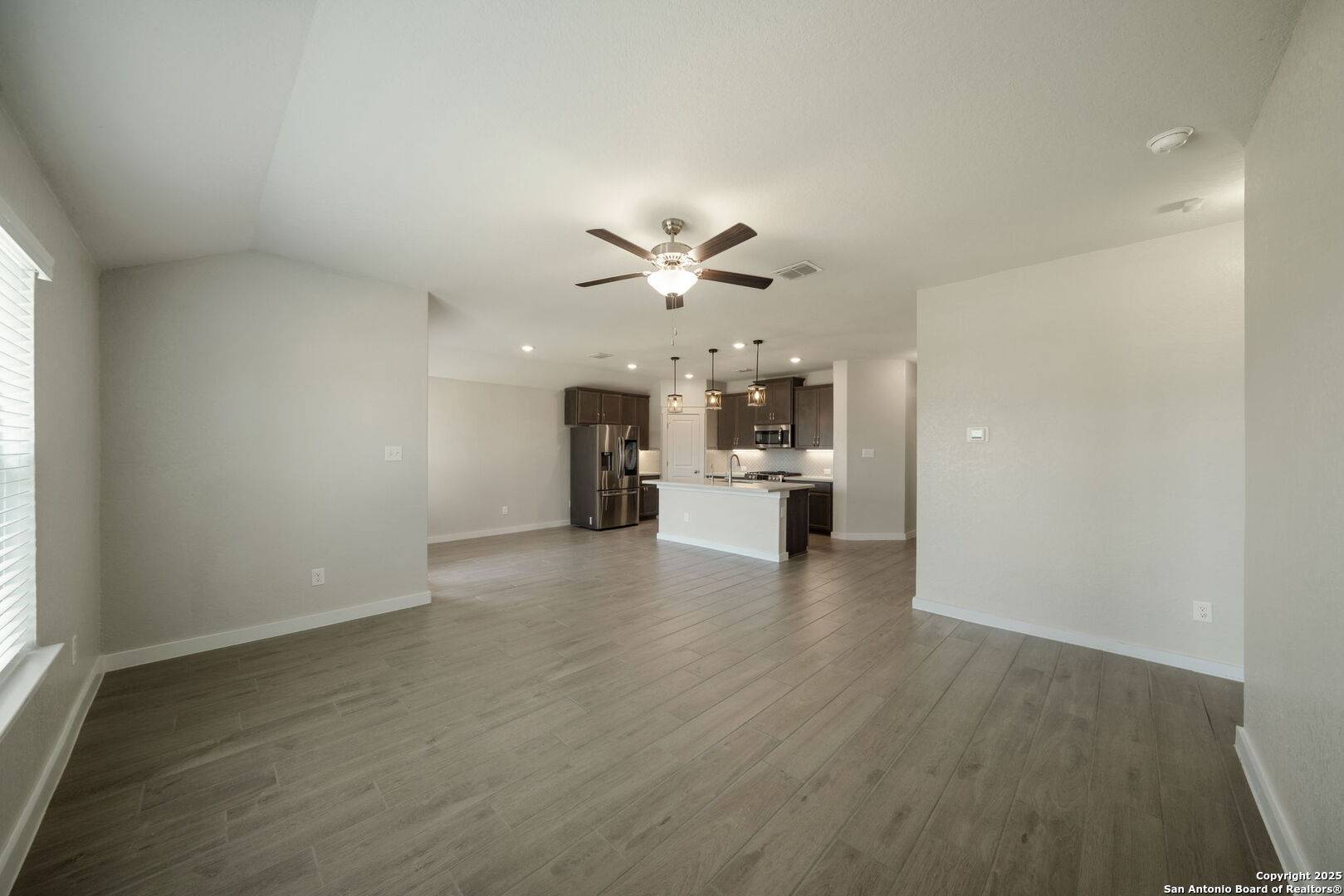 Converse, TX 78109,4211 Cavendish Ct