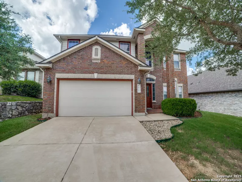 7618 Mission Pt, Boerne, TX 78015-6551
