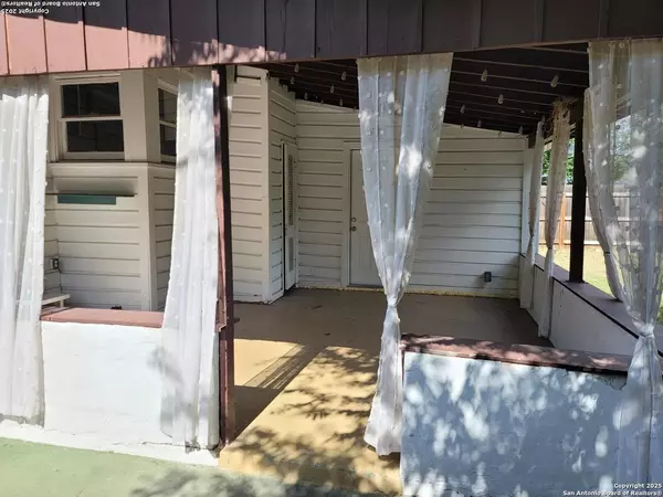 San Antonio, TX 78212,118 El Monte