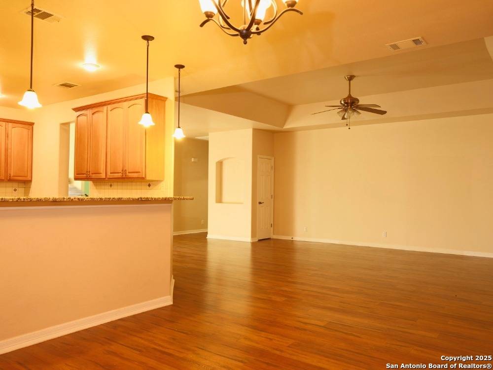 Windcrest, TX 78239,8814 Spanish Moss