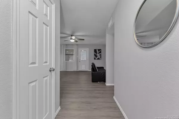 Cibolo, TX 78108,139 Navajo Circle