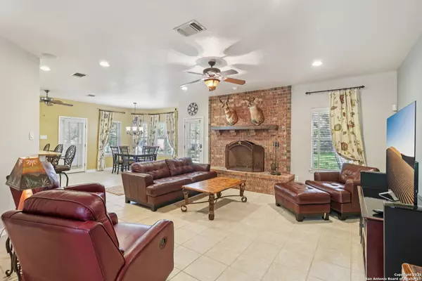 San Antonio, TX 78213,127 Sunflower Ln