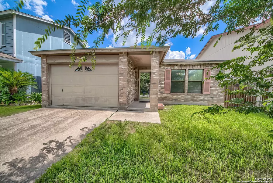6827 Misty Field, Converse, TX 78109