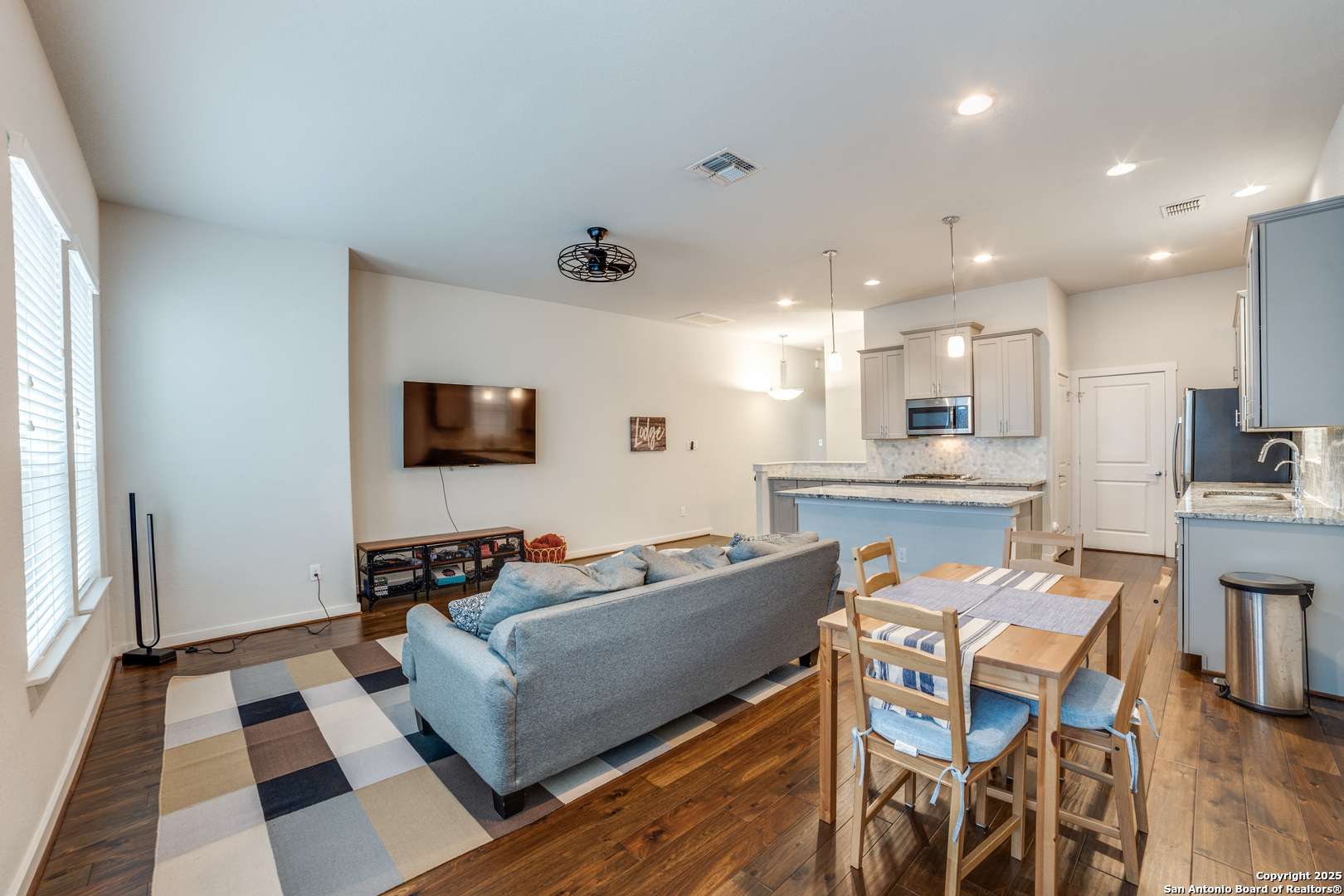 San Antonio, TX 78209,3839 Harry Wurzbach UNIT BLDG