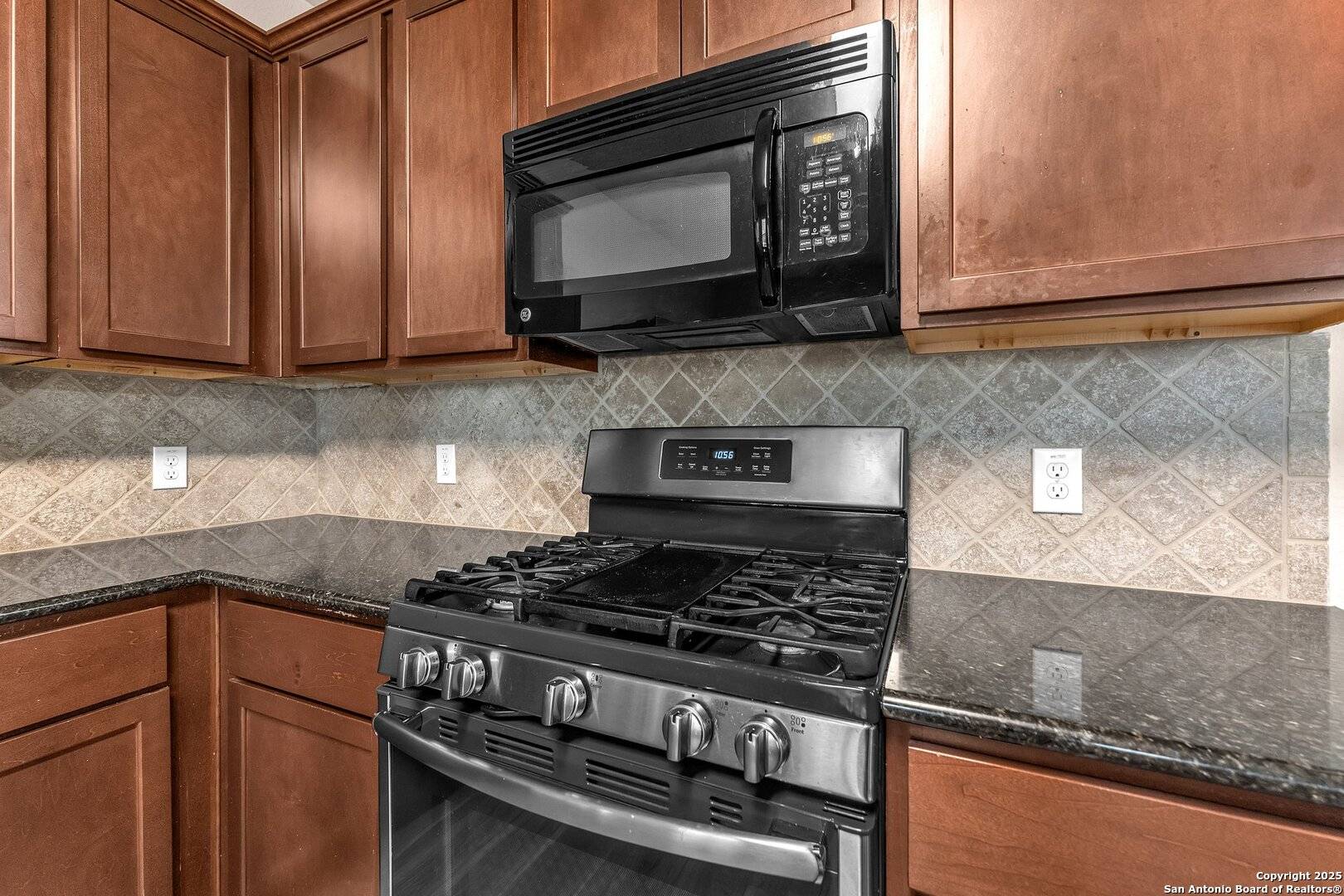 San Antonio, TX 78221,939 Lee Trevino