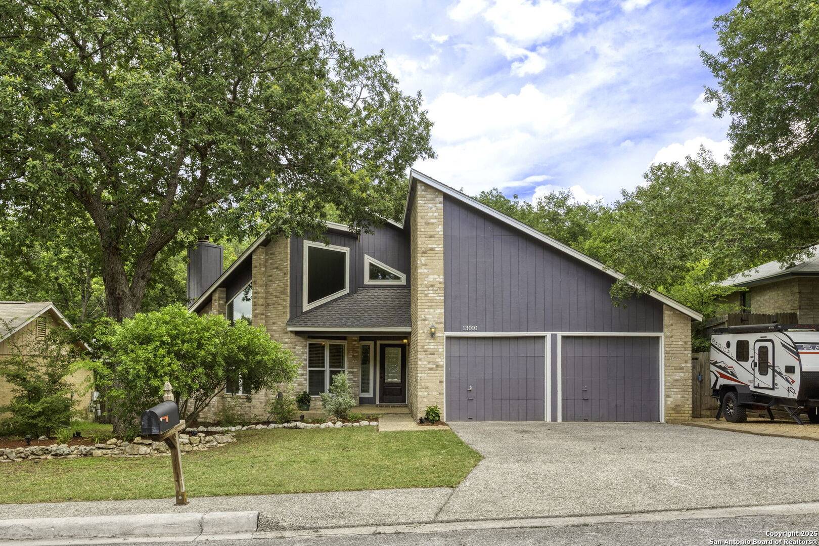 13010 North Run, San Antonio, TX 78249