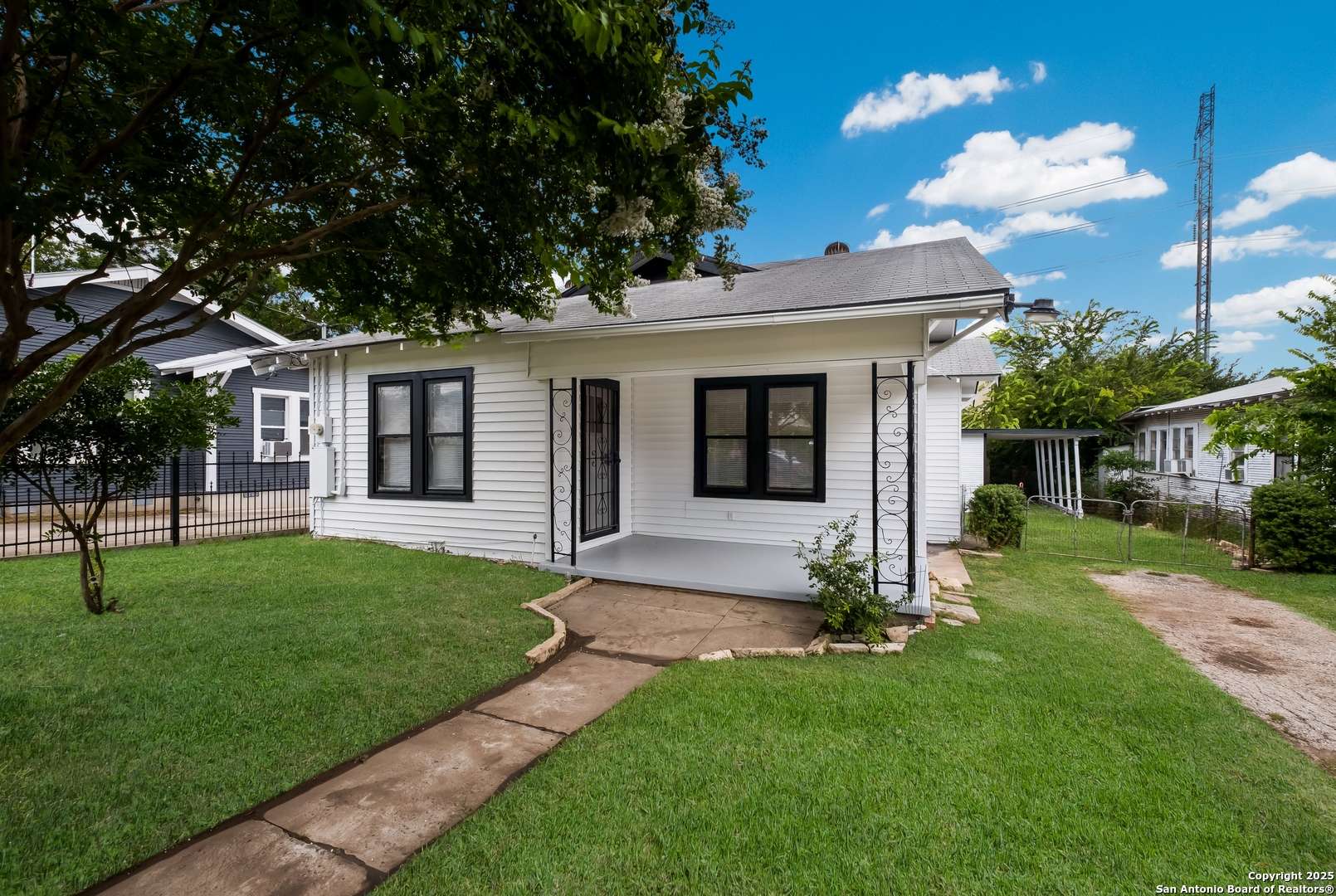 San Antonio, TX 78212,1002 Aganier