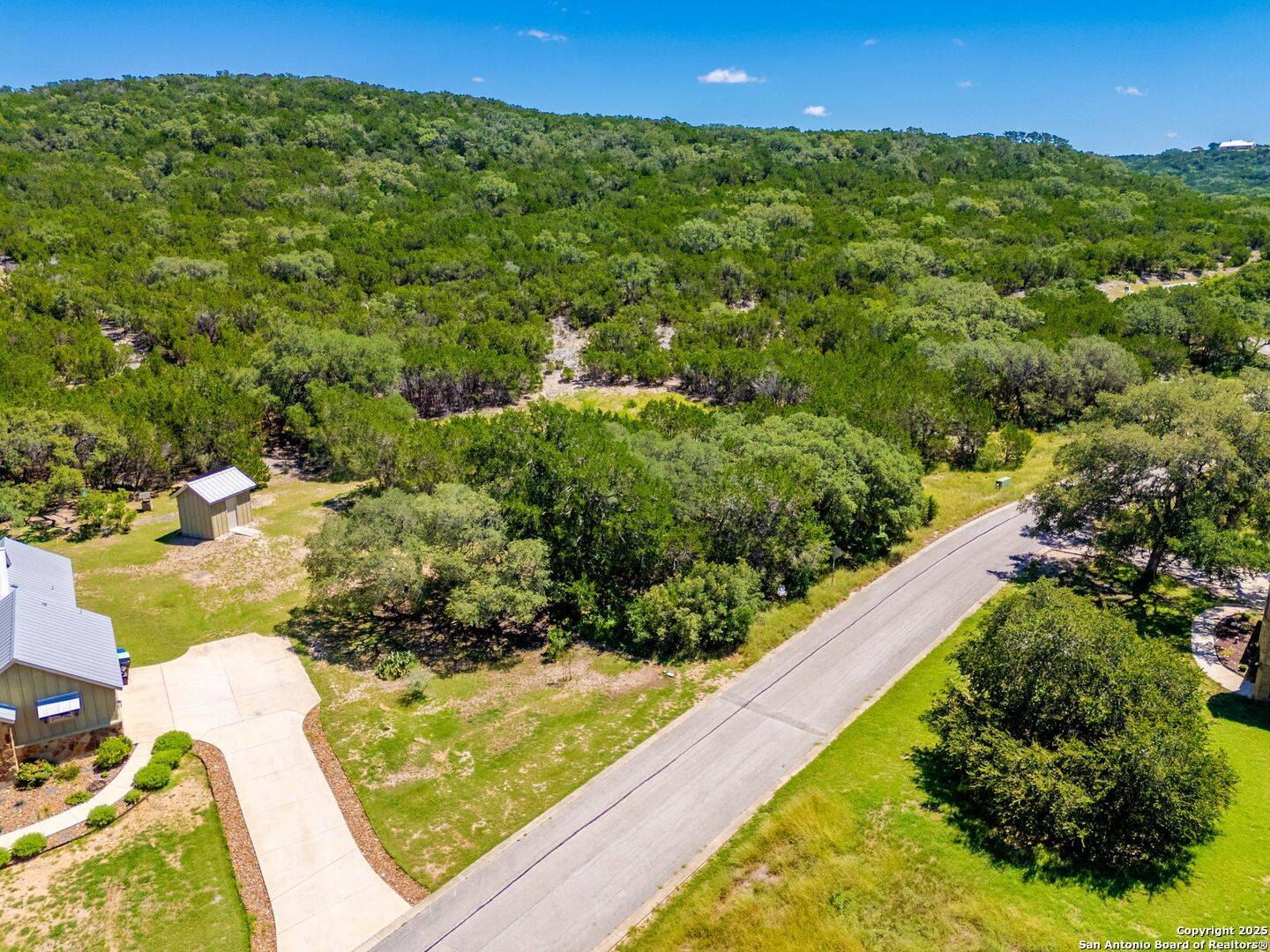 Mico, TX 78056,380 PR 1712