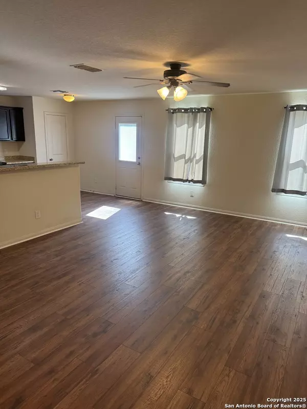 San Antonio, TX 78222,3827 Southton View