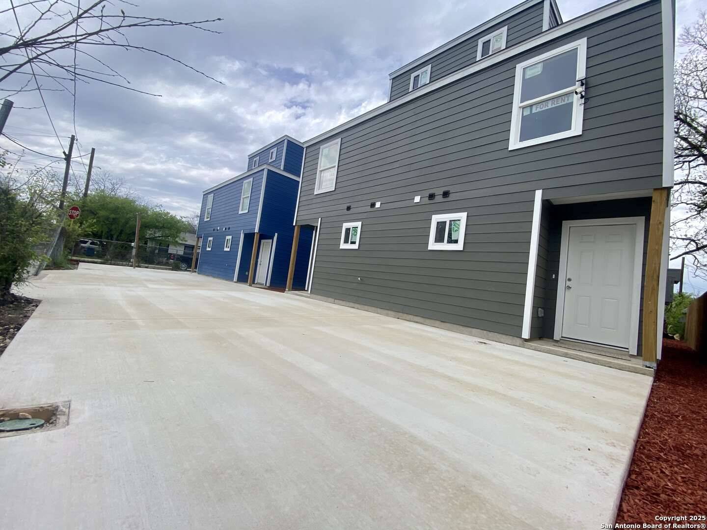 San Antonio, TX 78207,3034 Salinas