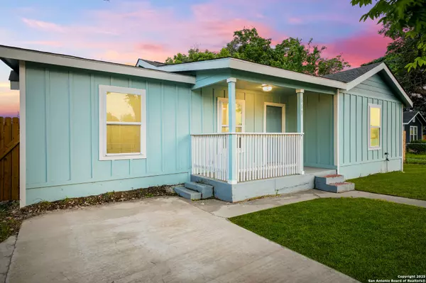 New Braunfels, TX 78130,559 W Nacogdoches St