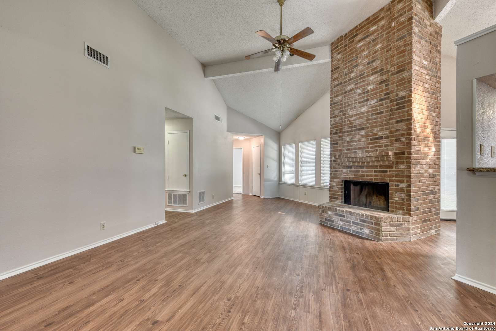 Live Oak, TX 78233,8131 Forest Bow