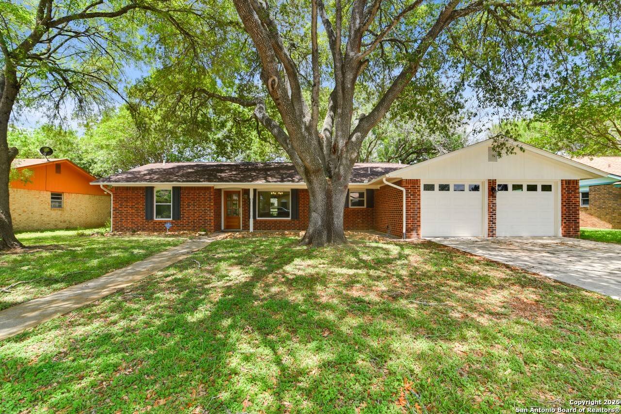 212 Galvin, Seguin, TX 78155