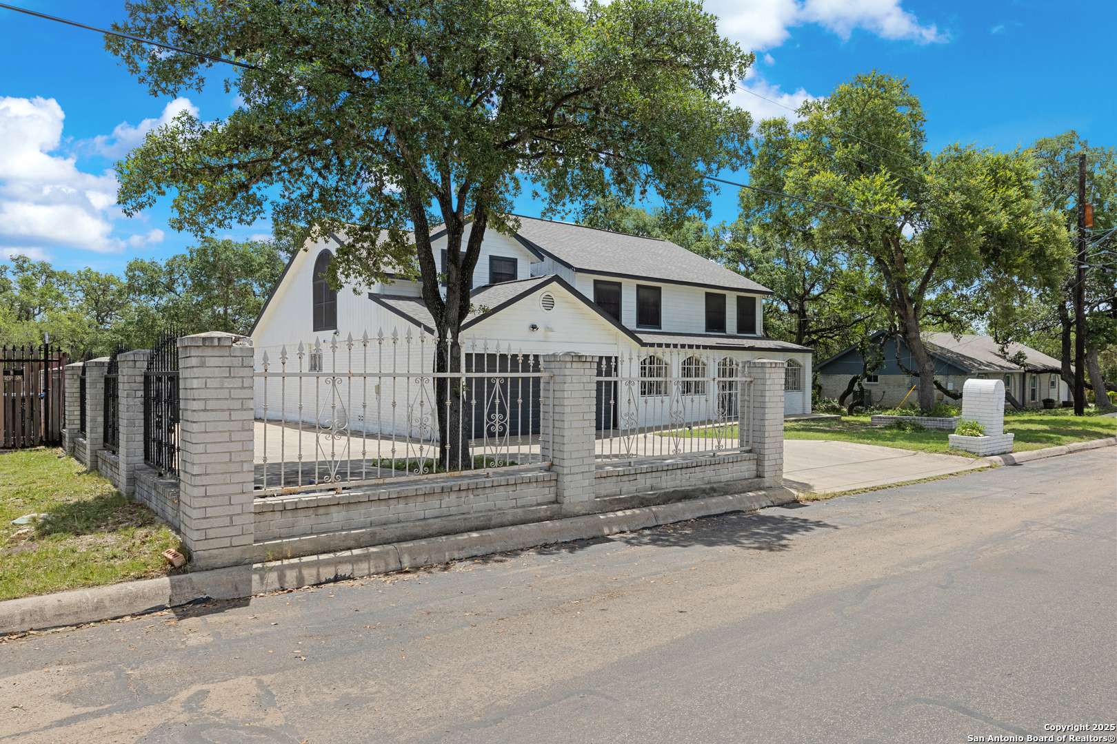 San Antonio, TX 78251,1654 Rob Roy