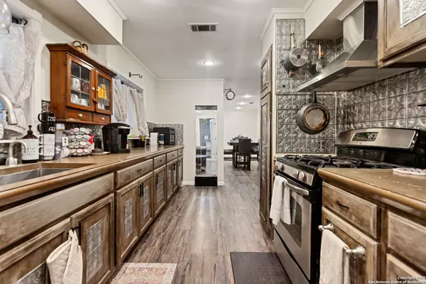 San Antonio, TX 78217,10811 Briarway