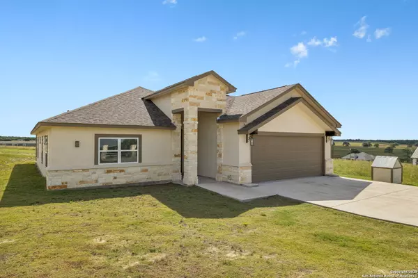 La Vernia, TX 78121,510 Lazy Oak