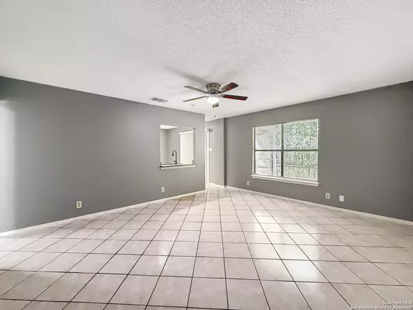 San Antonio, TX 78245,9806 Misty Plain