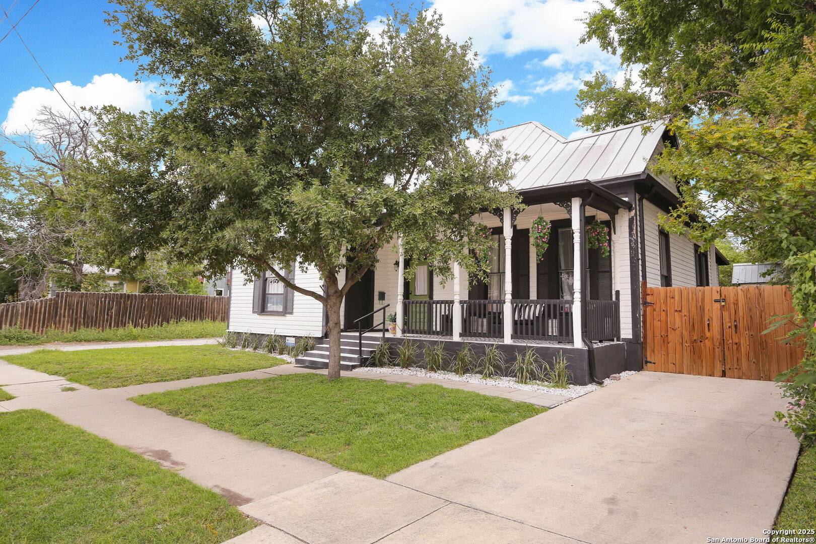 San Antonio, TX 78208,1712 PINE