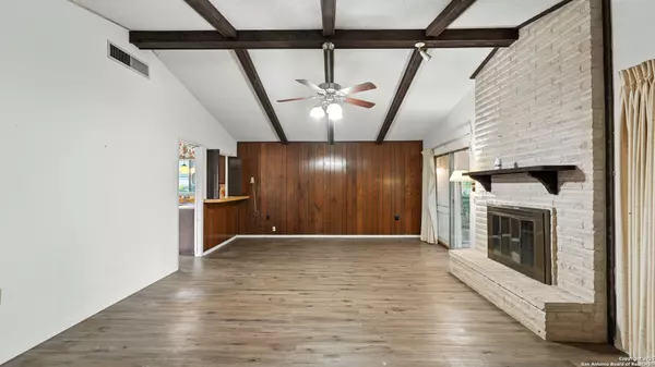 Live Oak, TX 78233,11408 Golden Oak