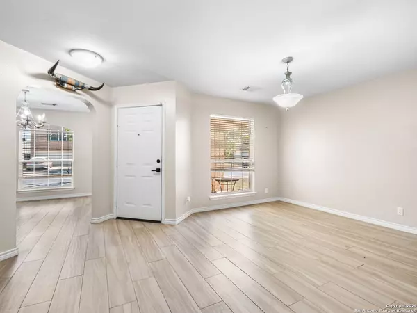 San Antonio, TX 78240,8711 Dumaine