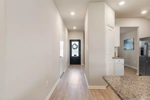 San Antonio, TX 78252,6810 Bale Ridge