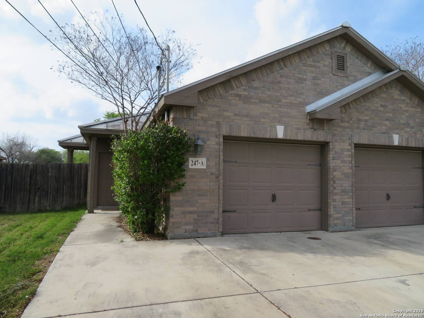 247 ROSALIE DR UNIT B, New Braunfels, TX 78130-3489