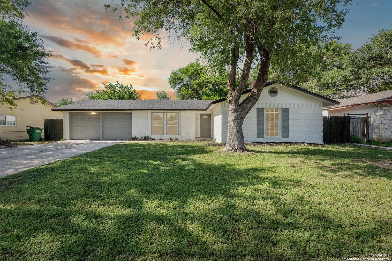 6735 Spring Lark, San Antonio, TX 78249