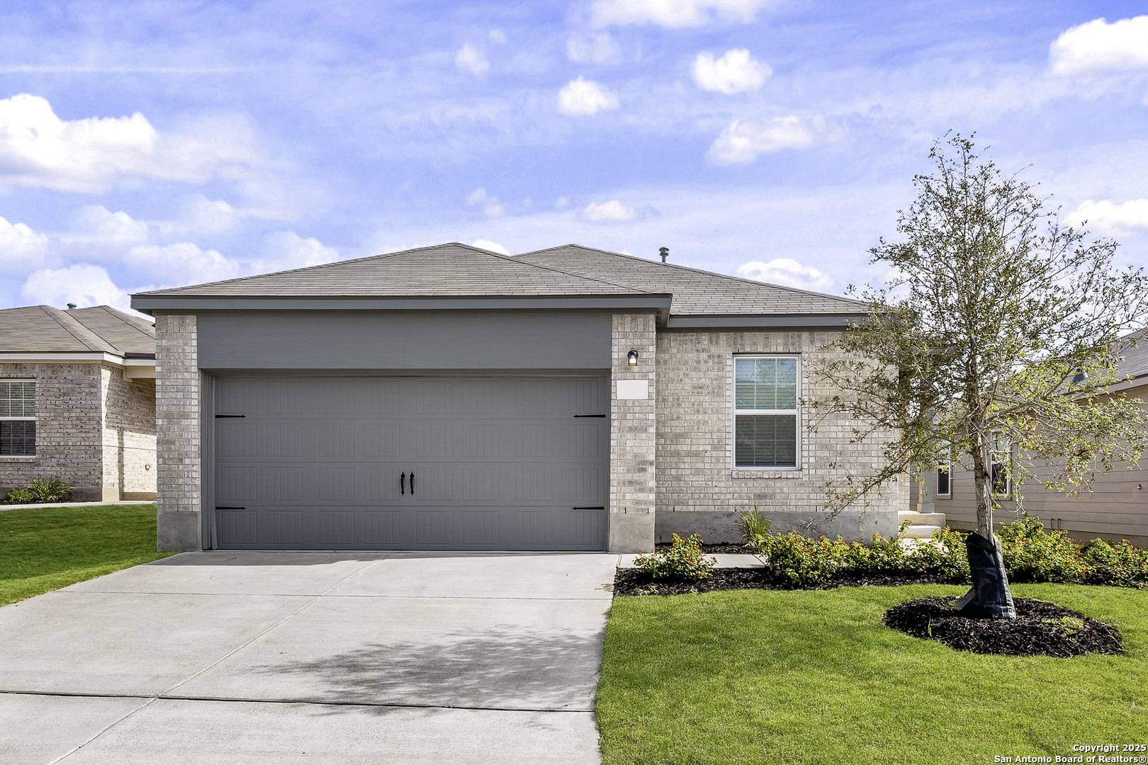 15114 Telfaire Meadow, Von Ormy, TX 78073