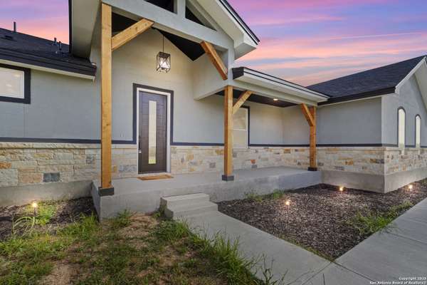113 Carrizo Ranch, Floresville, TX 78114
