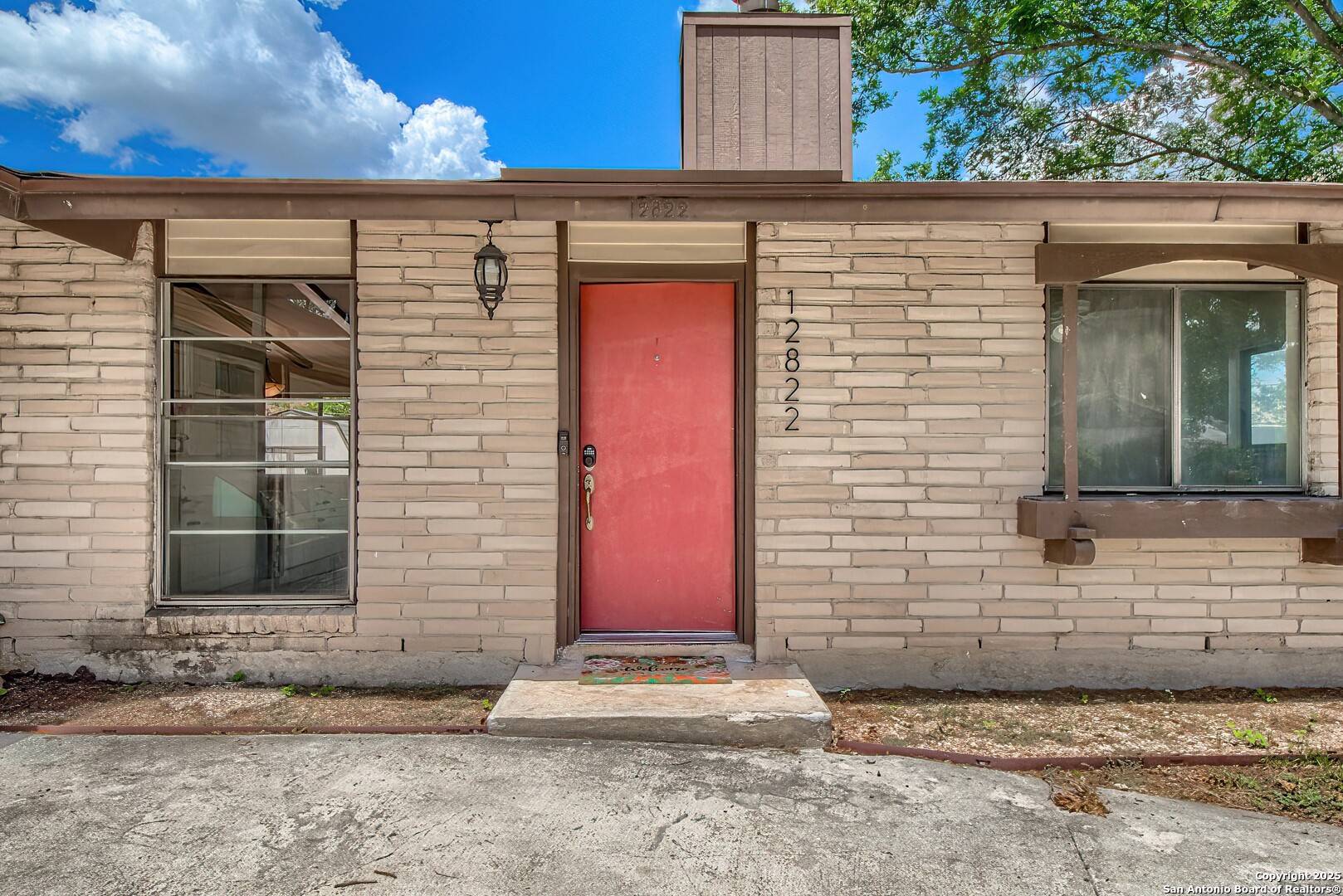 Live Oak, TX 78233,12822 Lone Shadow
