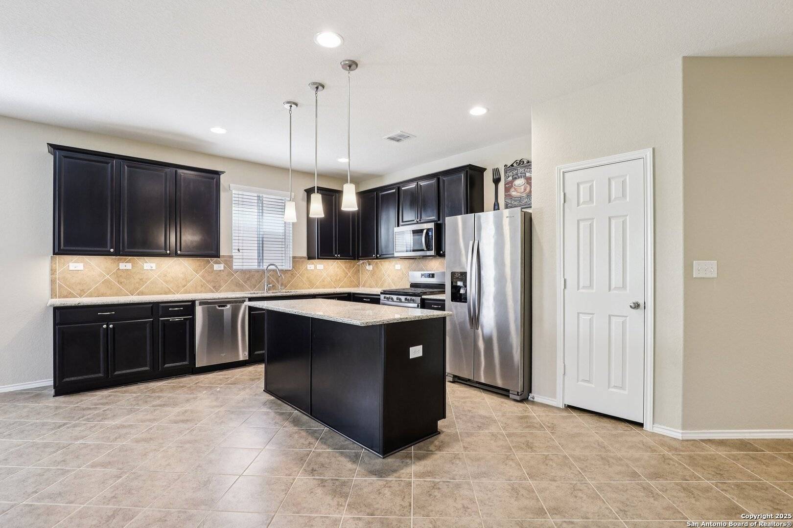 Converse, TX 78109,8715 Buggy Ln