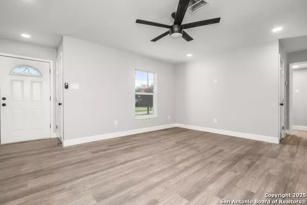 San Antonio, TX 78218,530 Lanark