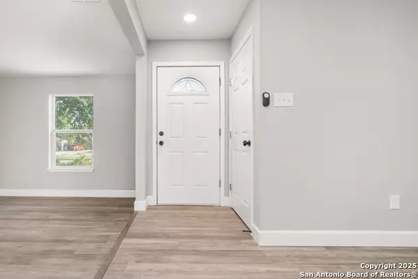 San Antonio, TX 78218,530 Lanark
