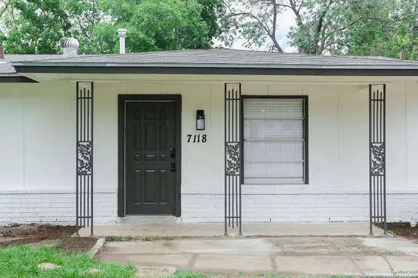 San Antonio, TX 78227,7118 Castleridge
