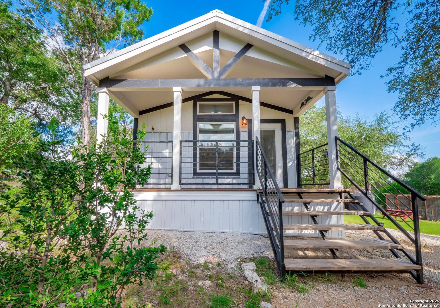191 Shallow Springs Dr, Spring Branch, TX 78070
