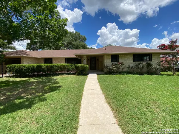 749 Windrock, Windcrest, TX 78239