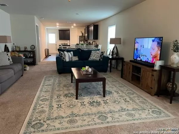 New Braunfels, TX 78132,727 Wonderland