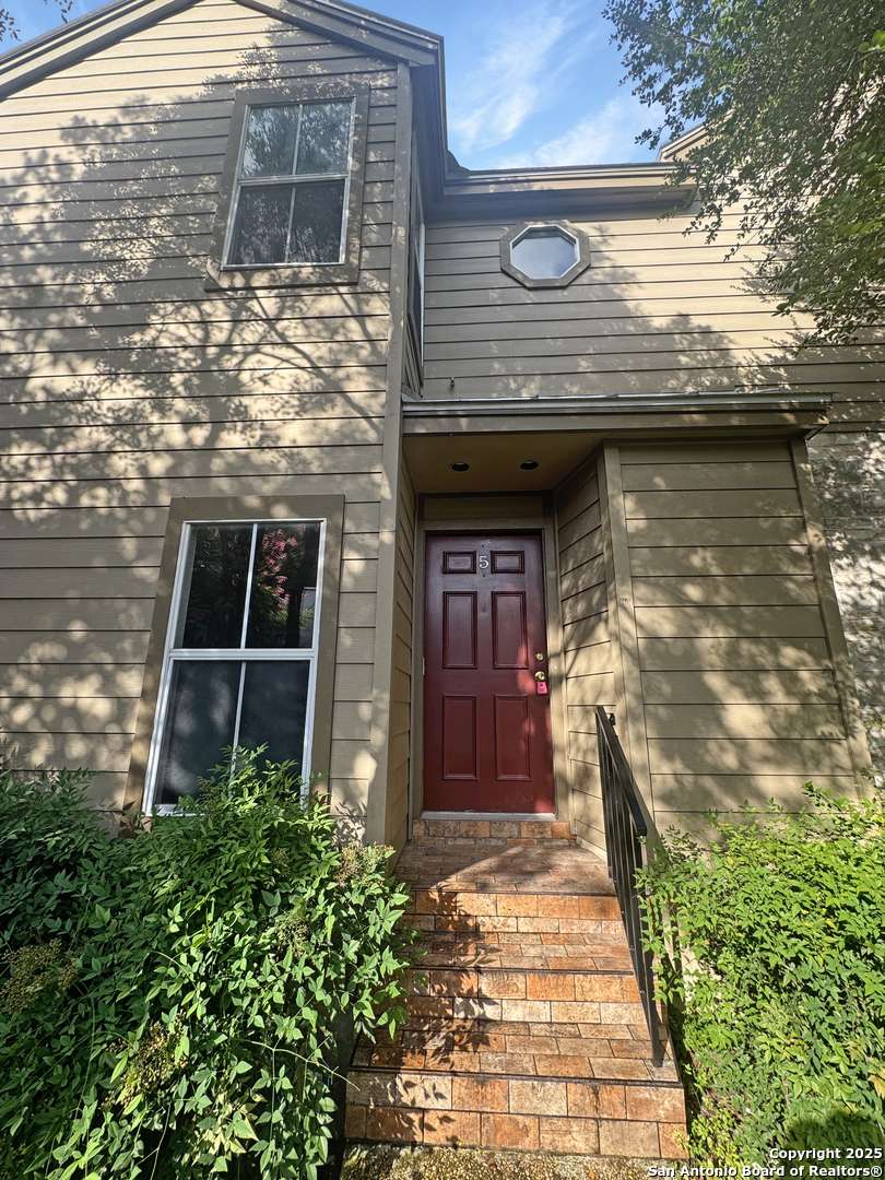 210 CIRCLE ST UNIT 05, Alamo Heights, TX 78209-5363