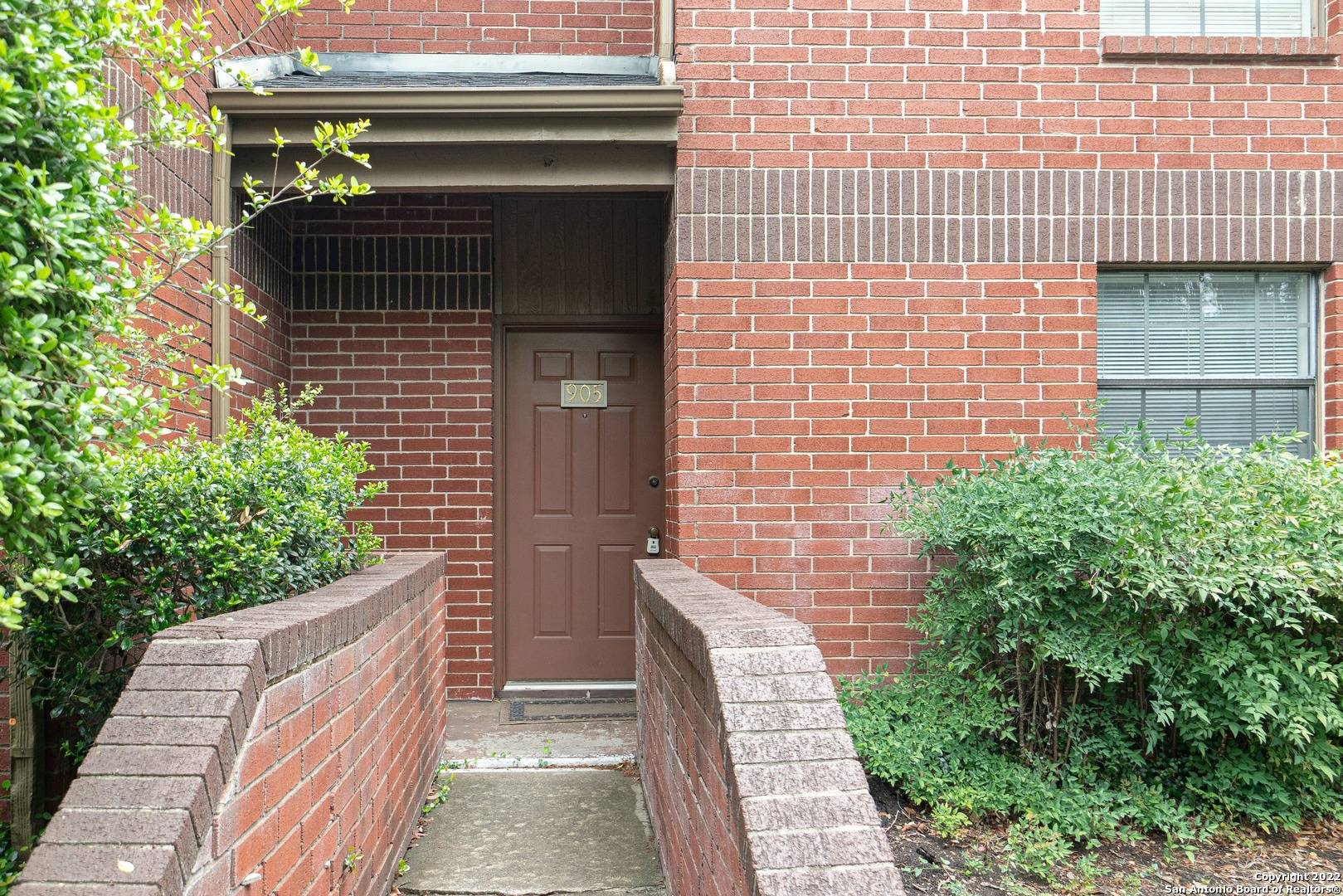 San Antonio, TX 78240-5204,7930 ROANOKE RUN UNIT 905