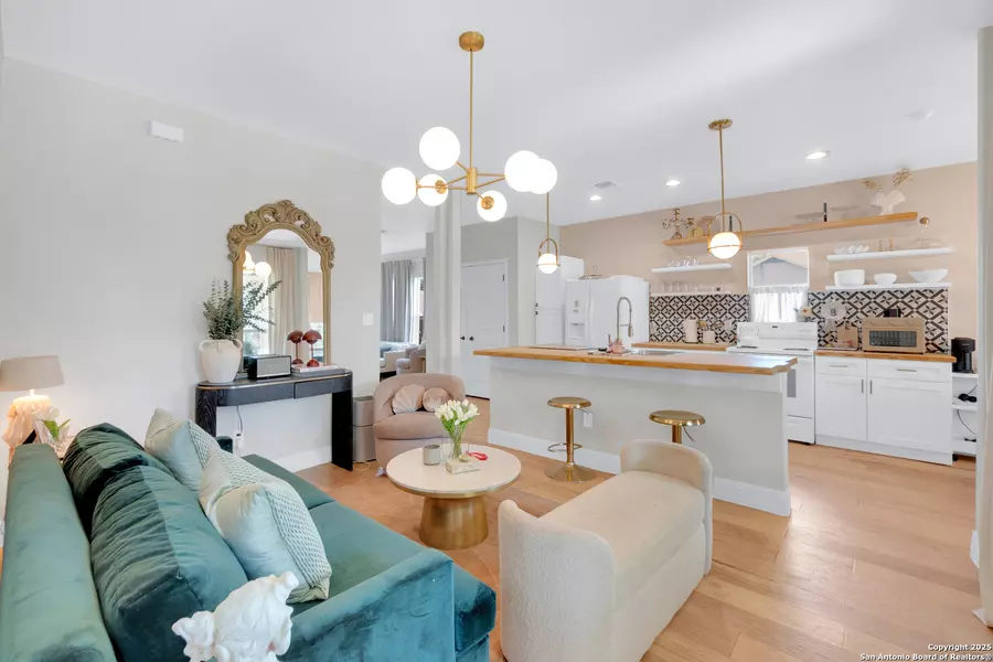 902 Bailey, San Antonio, TX 78210