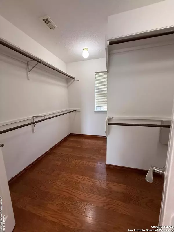 San Antonio, TX 78230,13722 Shavano Wind